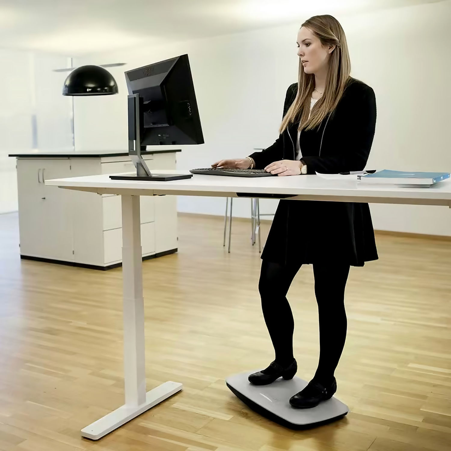 stending desk canada